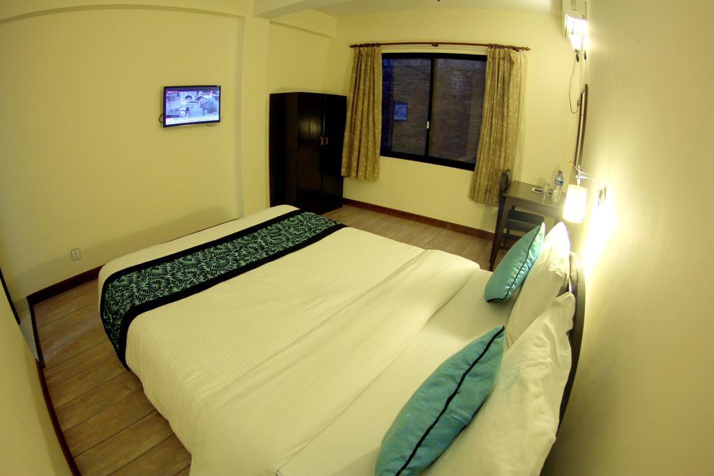 Bag Packer'S Lodge กาฐมาณฑุ ภายนอก รูปภาพ